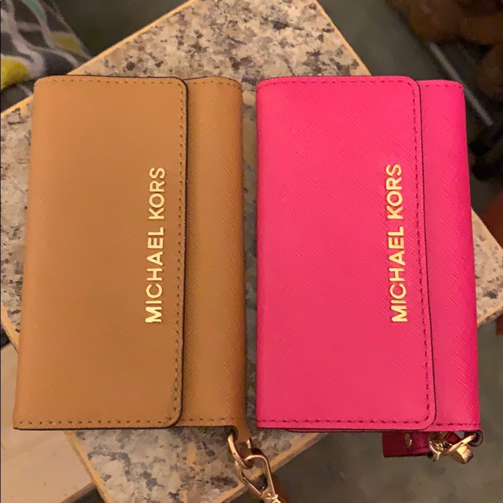 Michaels Kors iPhone 5c Leather Wristlet.